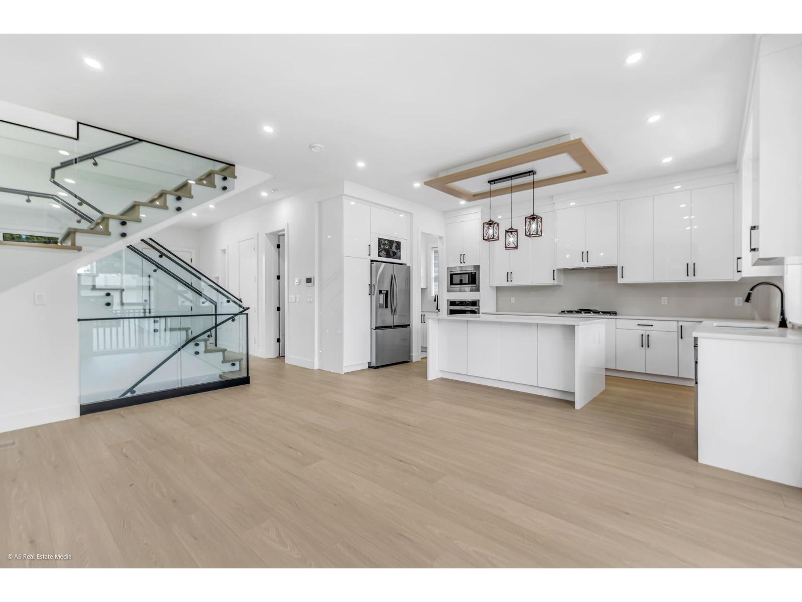 7083 115 Street Property Photo 14