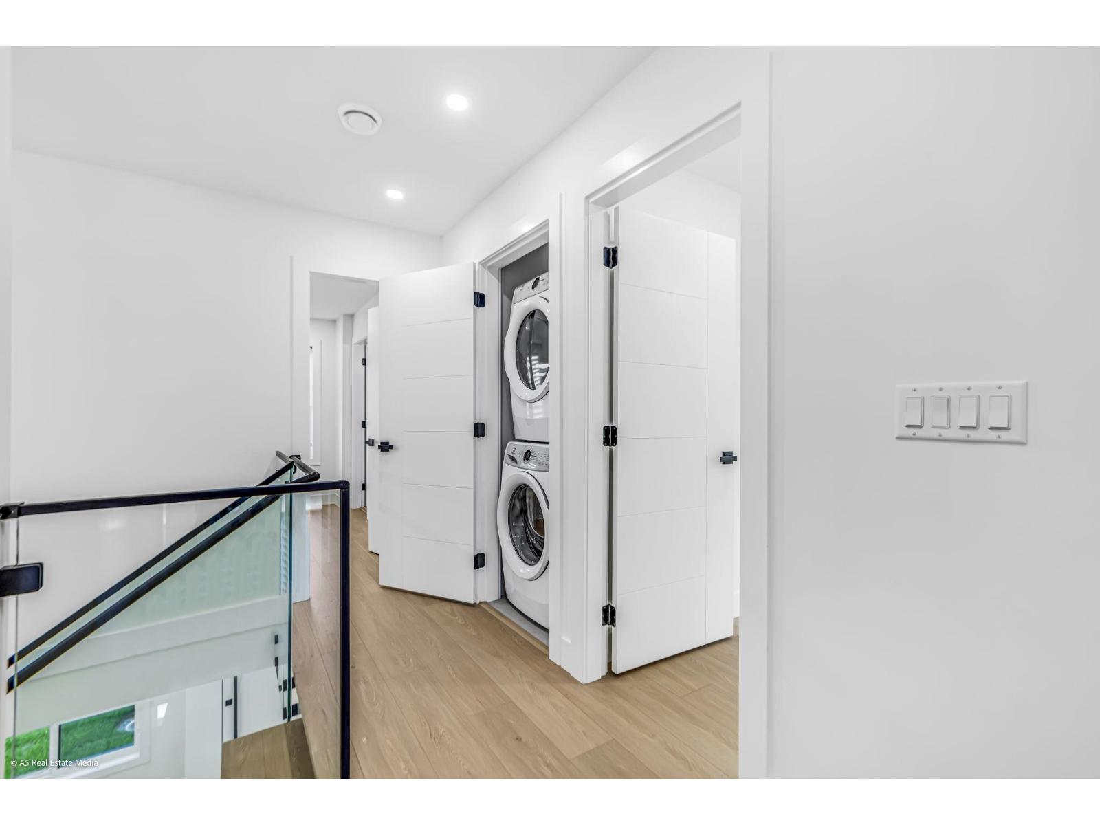 7083 115 Street Property Photo 20