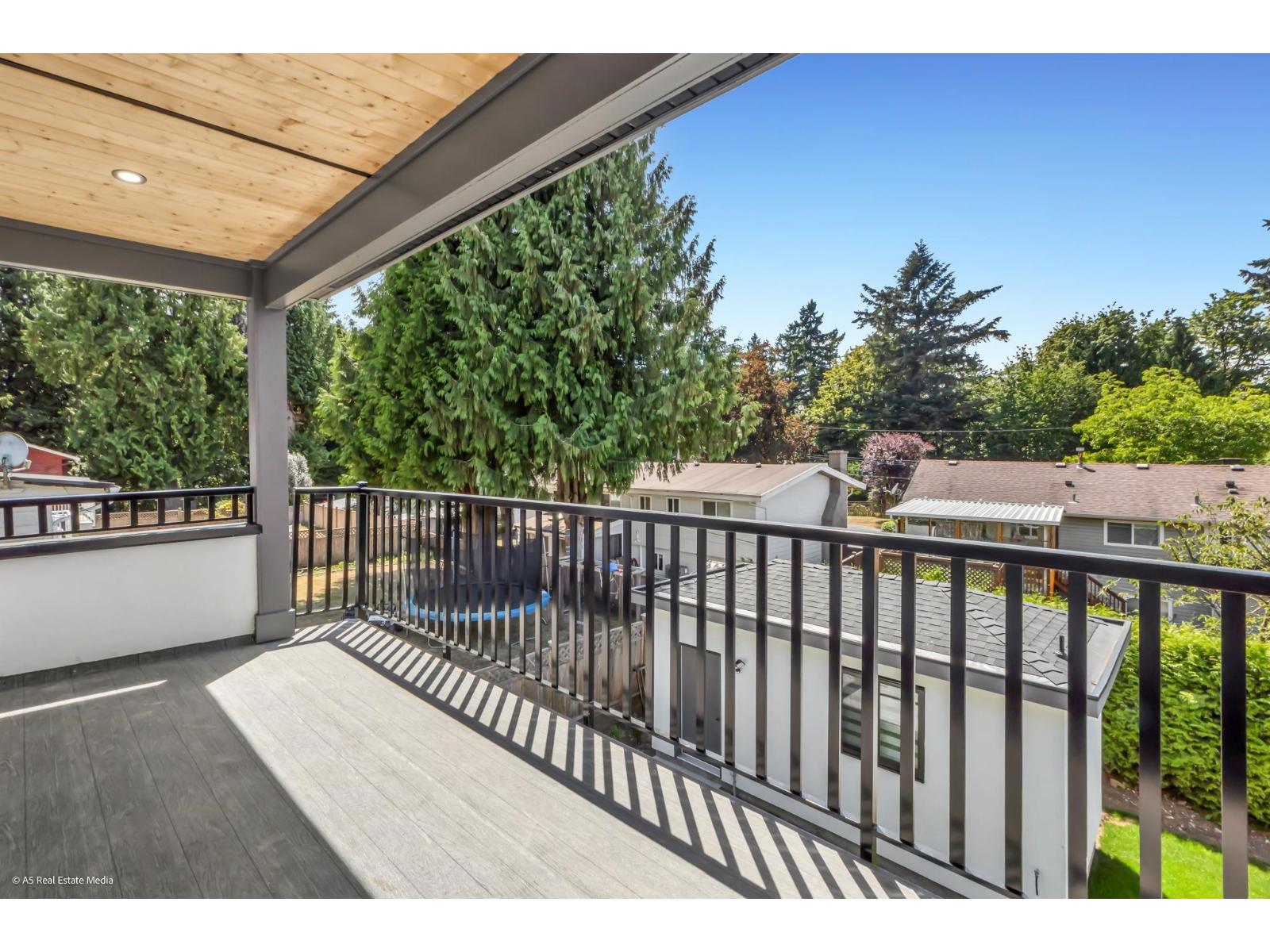 7083 115 Street Property Photo 24