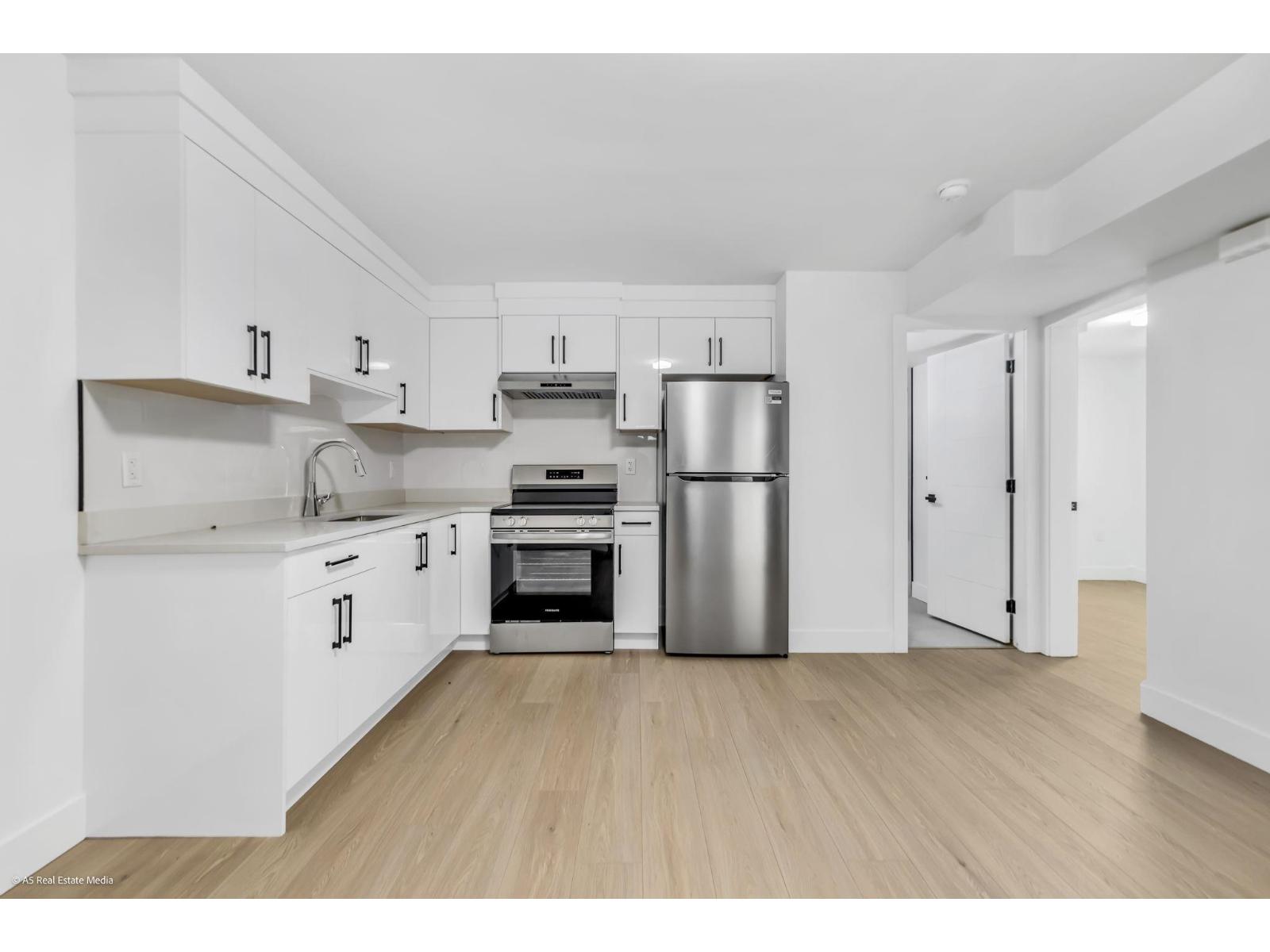 7083 115 Street Property Photo 32