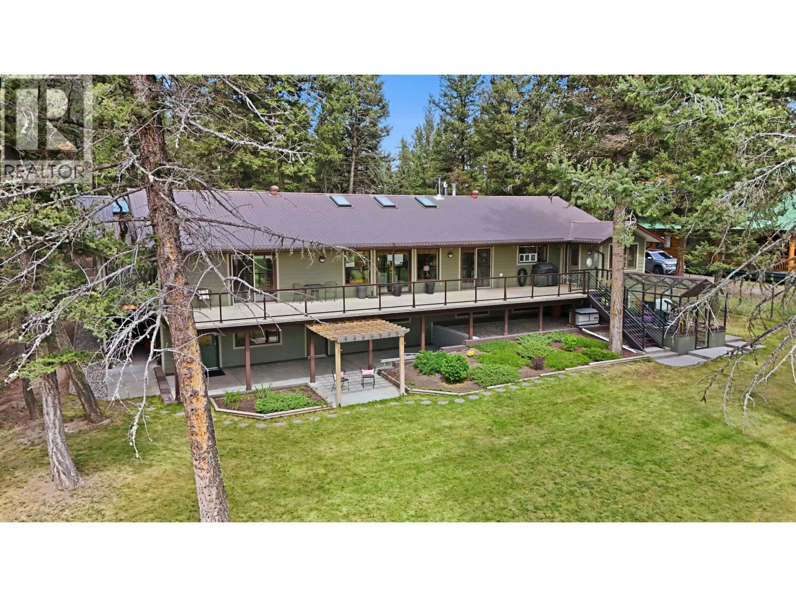 5042 Gloinnzun Drive Property Photo 3