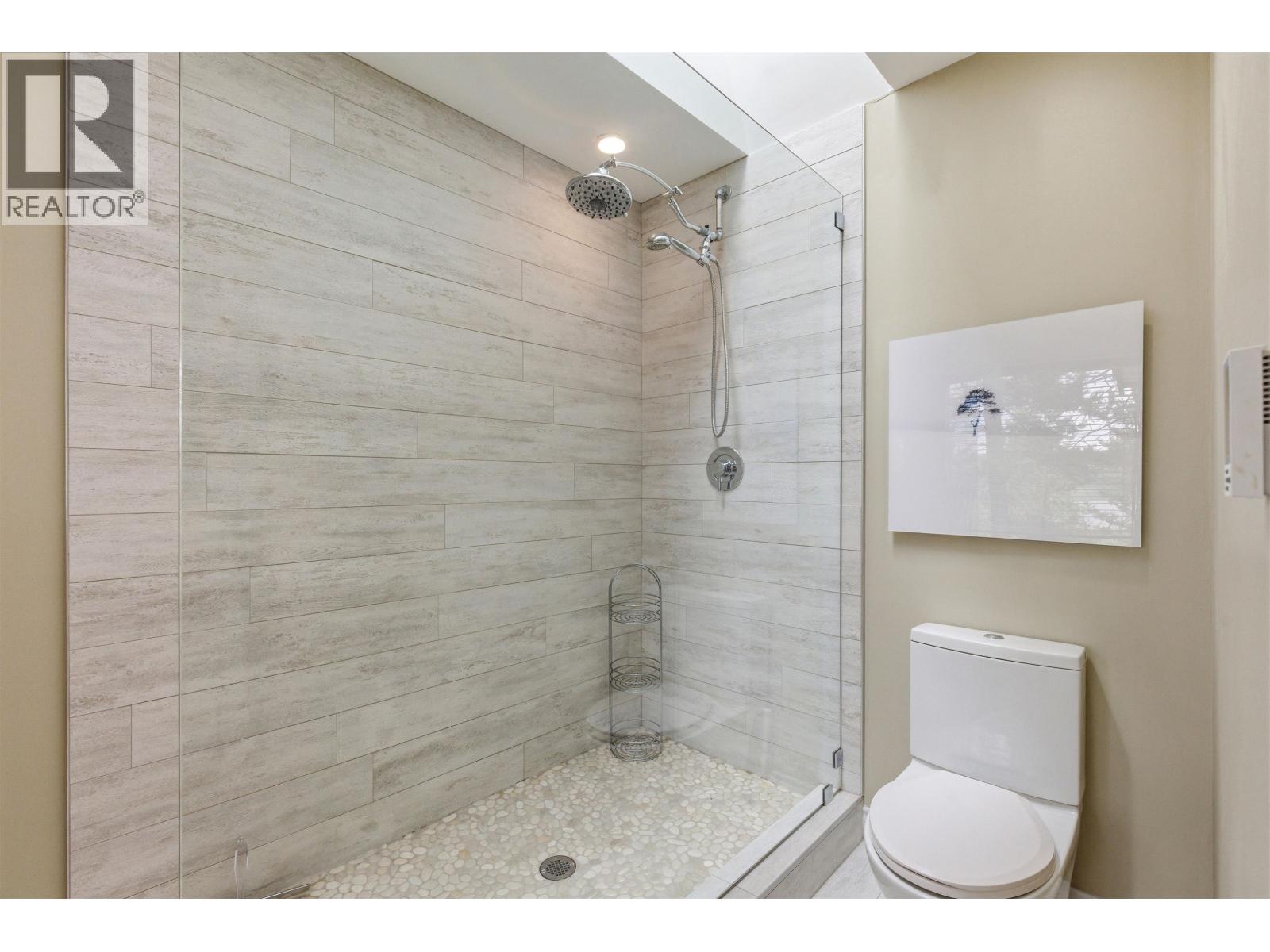 5042 Gloinnzun Drive Property Photo 27