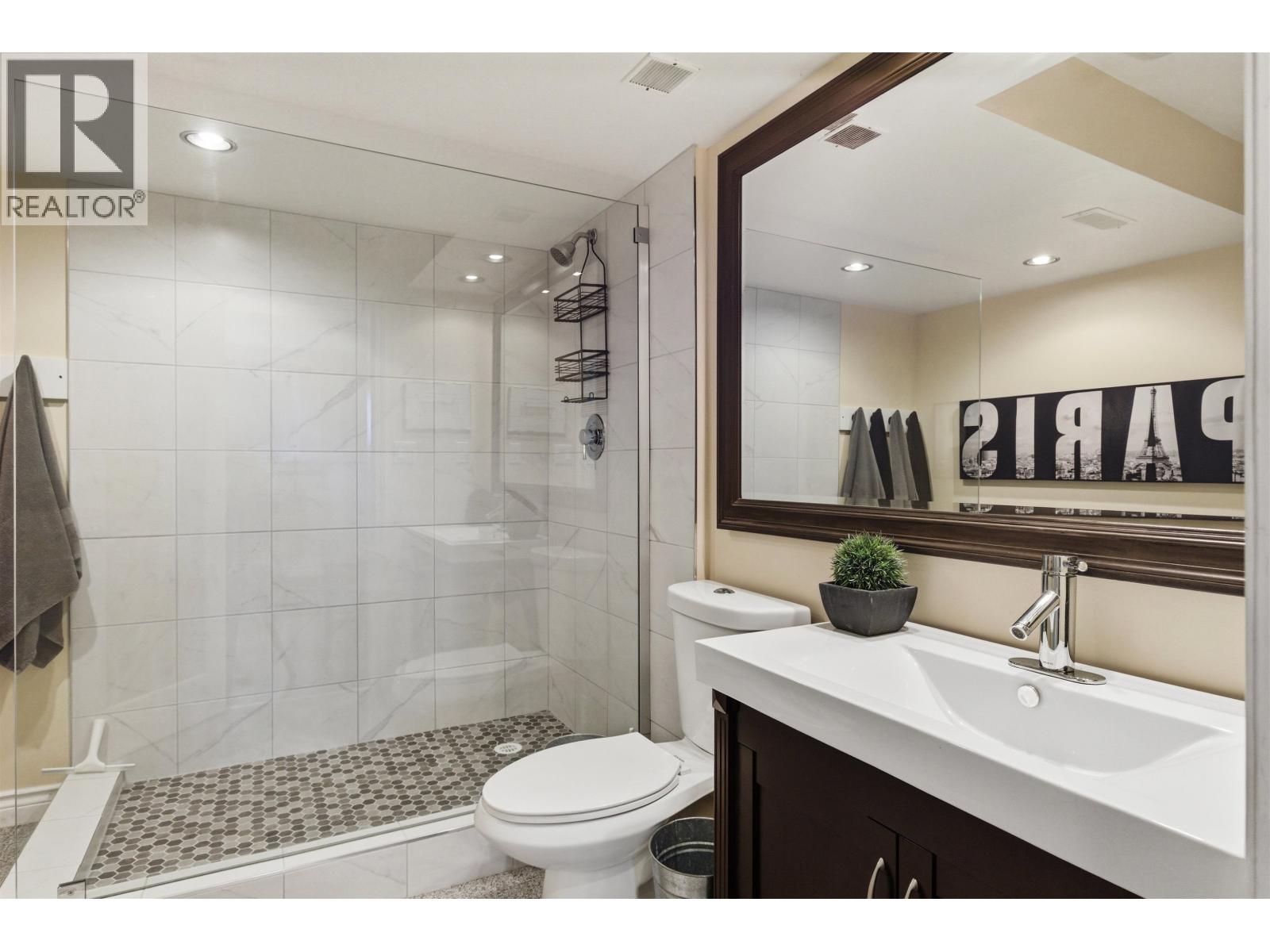 5042 Gloinnzun Drive Property Photo 33