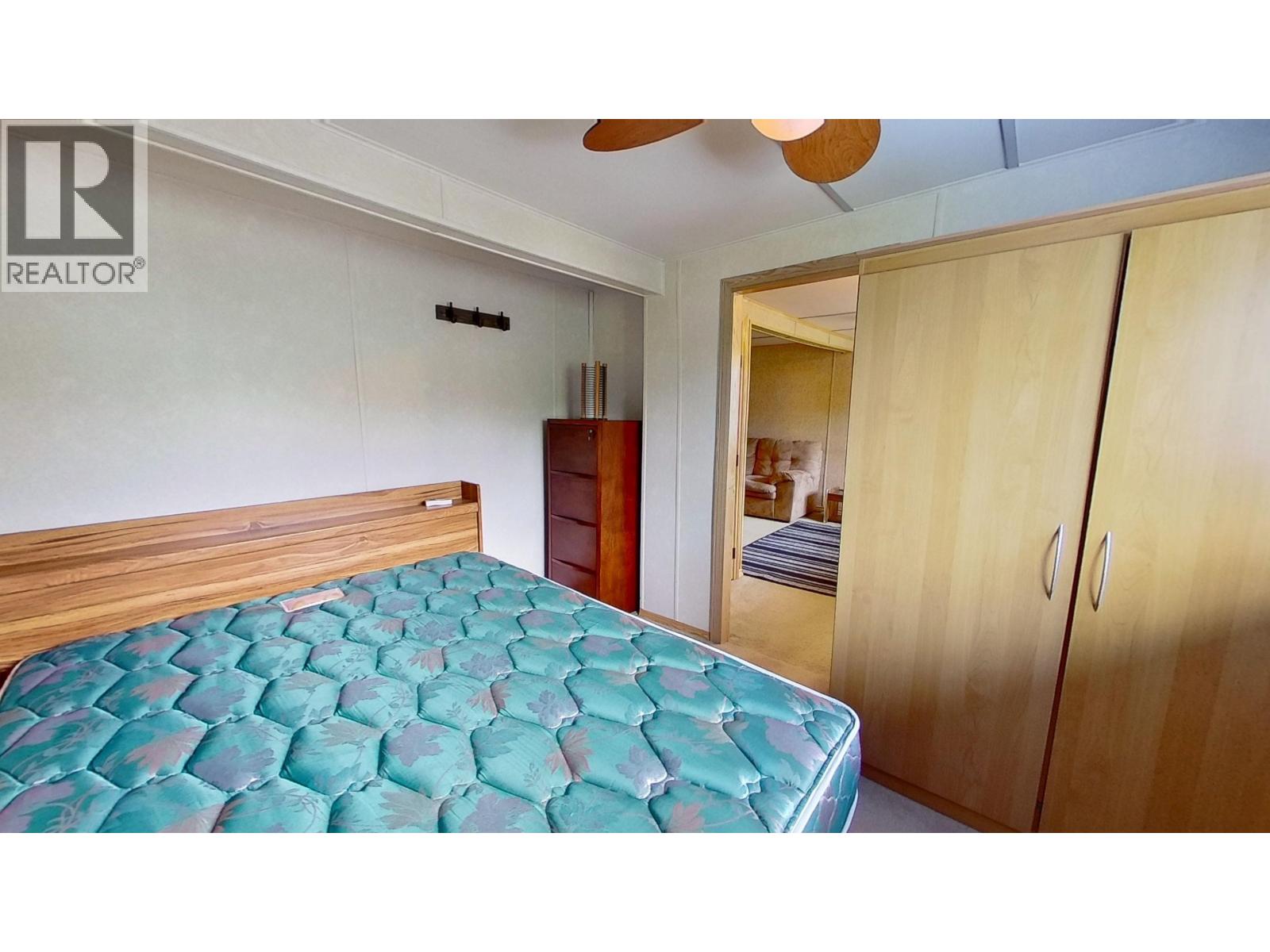 9424-9503 95 Street Property Photo 8