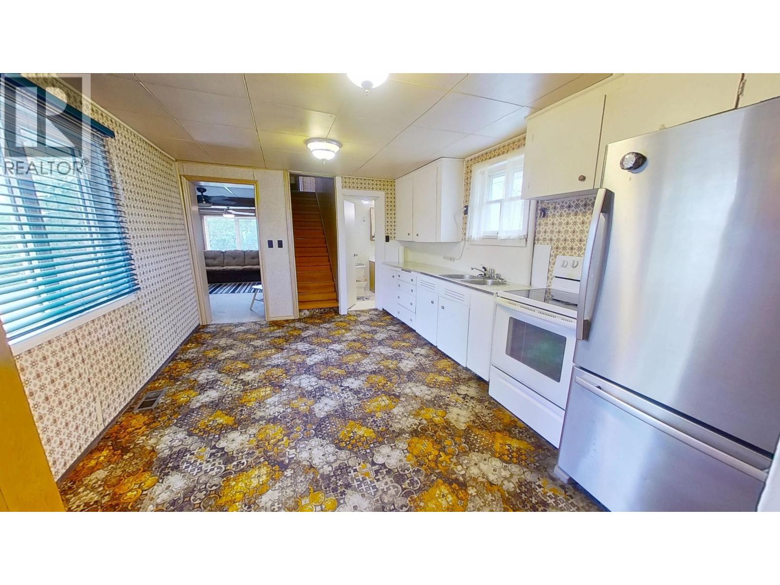 9424-9503 95 Street Property Photo 15