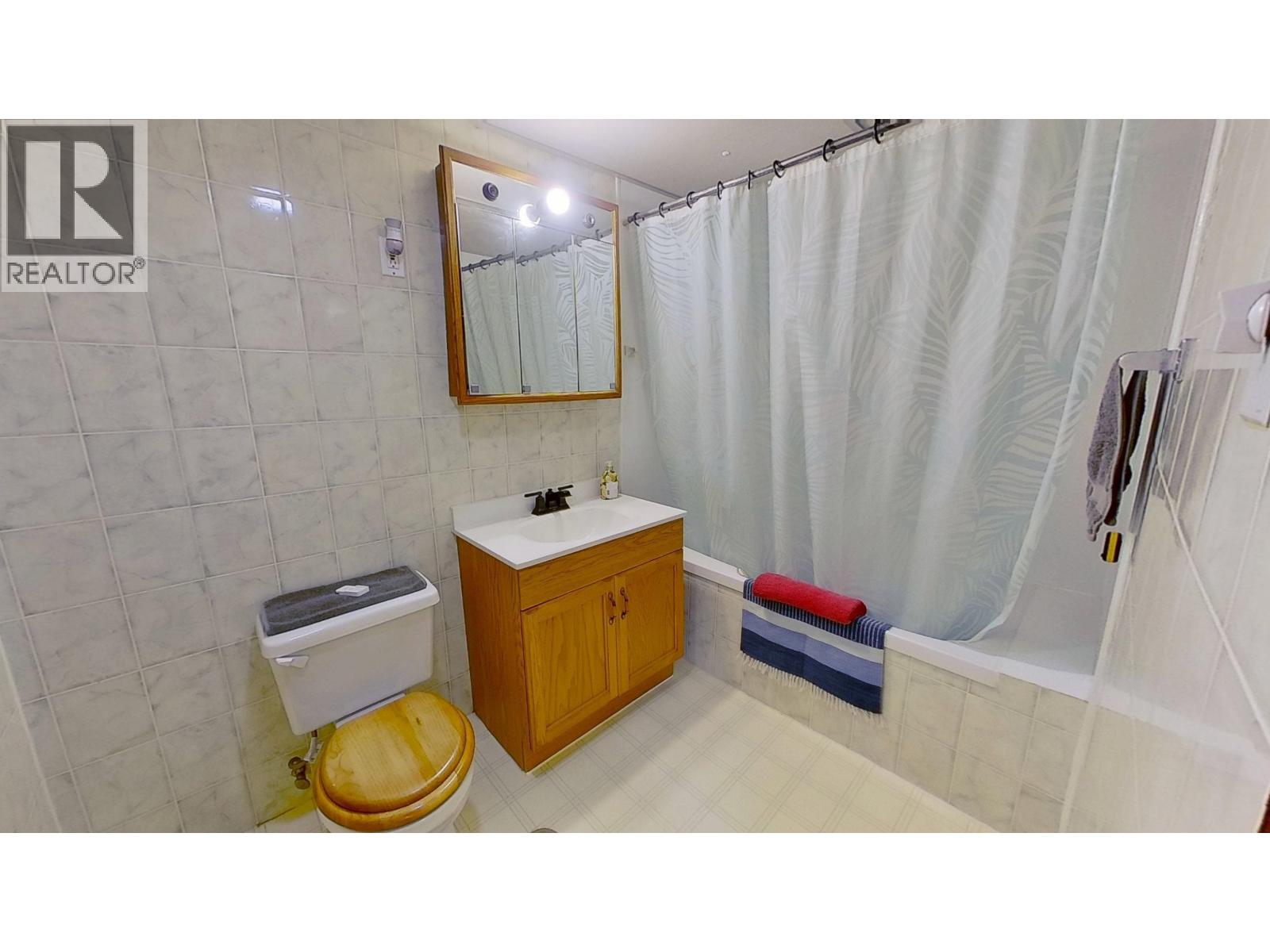9424-9503 95 Street Property Photo 16