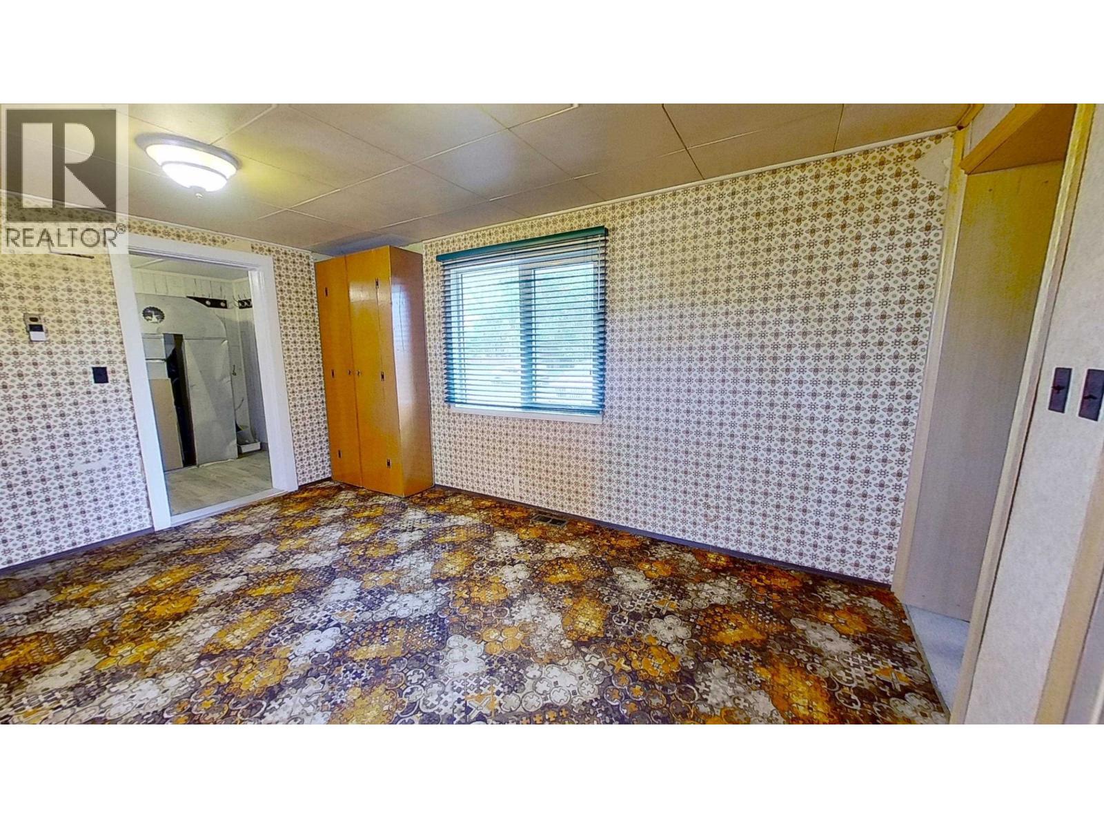 9424-9503 95 Street Property Photo 17
