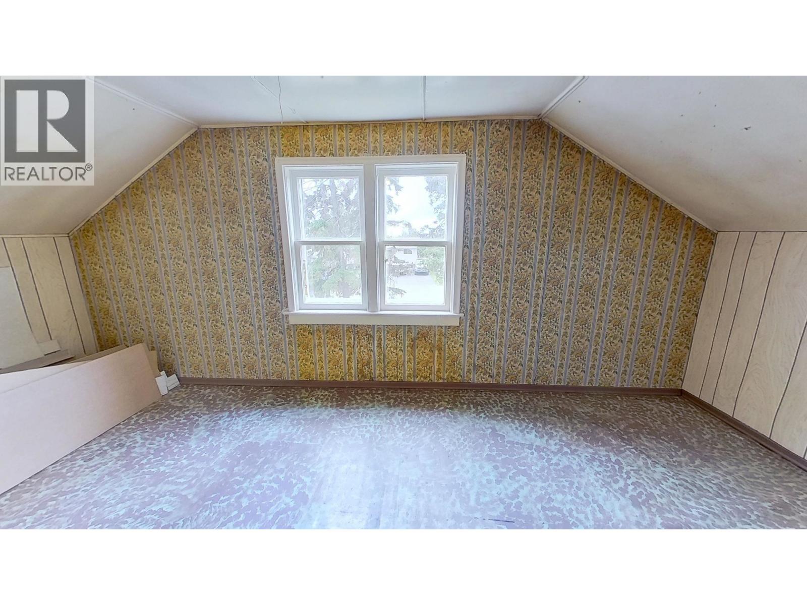 9424-9503 95 Street Property Photo 18