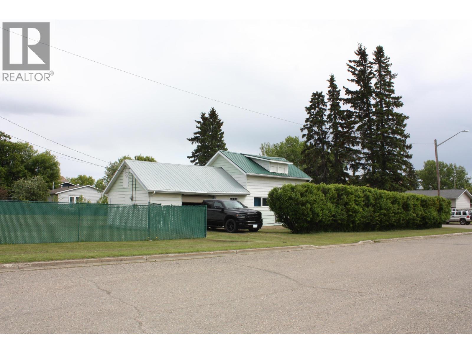 9424-9503 95 Street Property Photo 32
