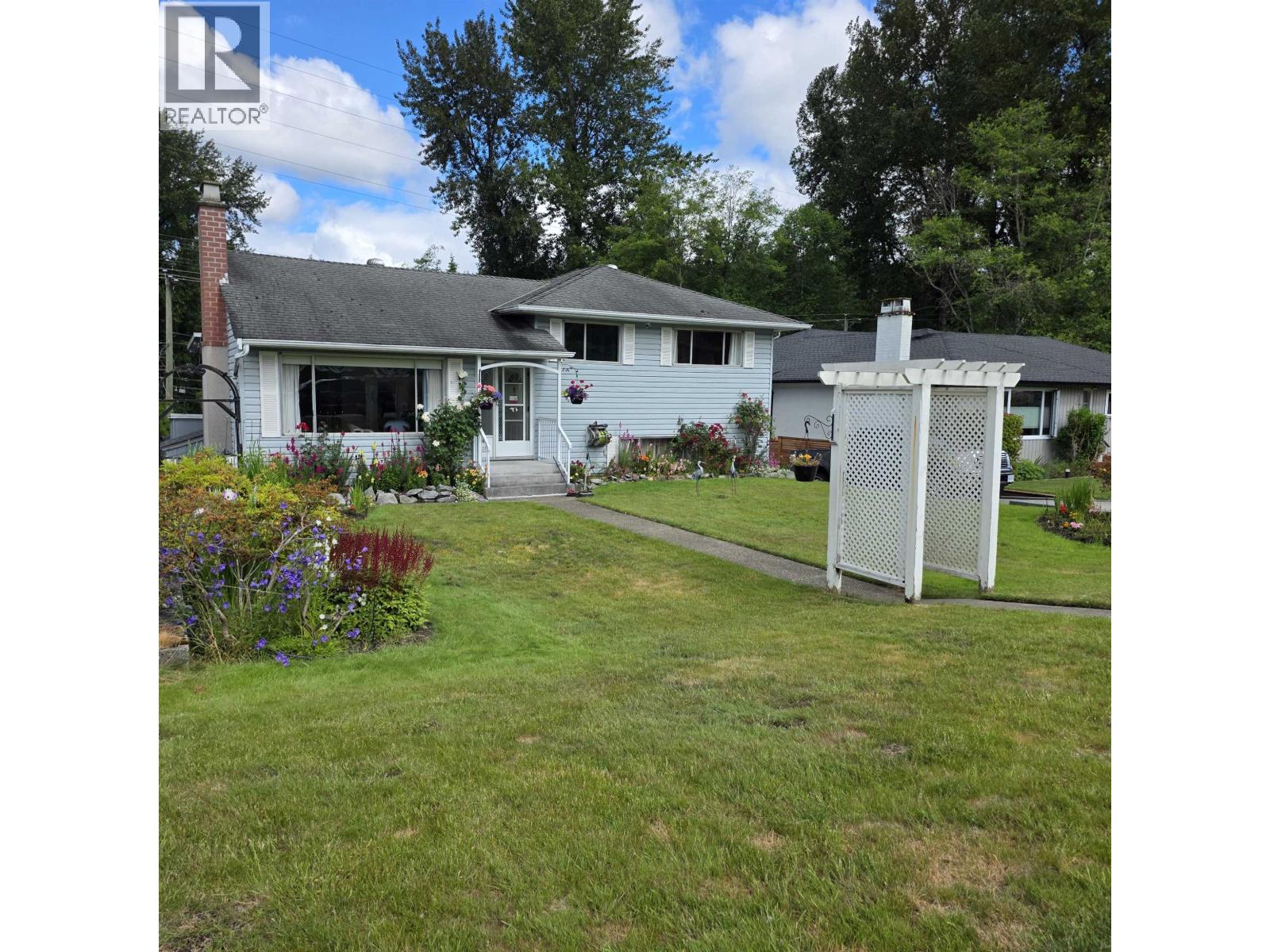 3057 NOEL DRIVE Property Photo 1