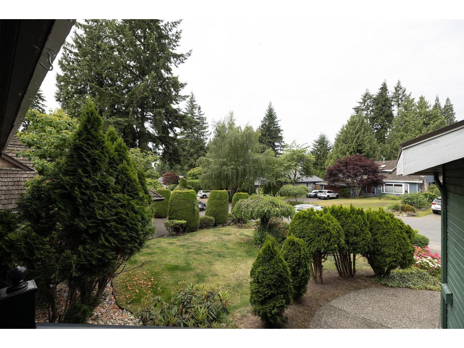 11612 Summit Crescent Property Photo 4