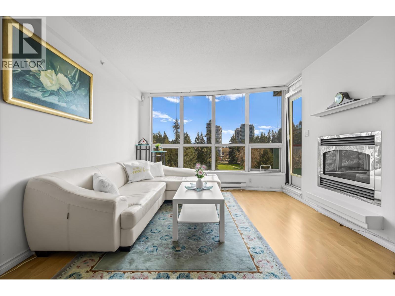 1102 1148 Heffley Crescent Property Photo 1