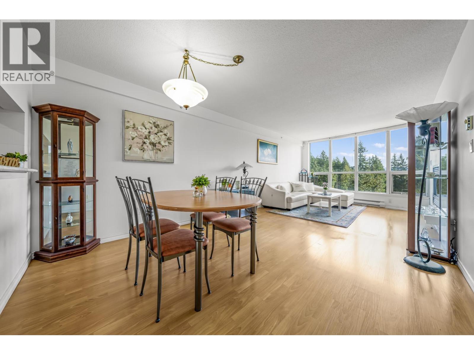 1102 1148 Heffley Crescent Property Photo 3