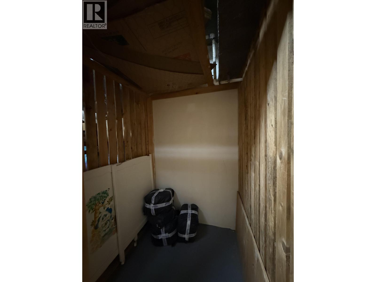 404 6240 Mckay Avenue Property Photo 33