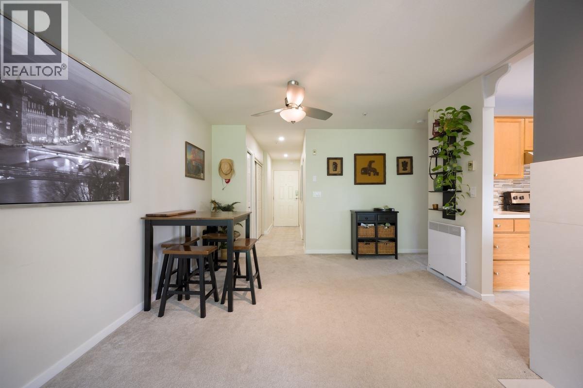 309 48 Richmond Street Property Photo 11