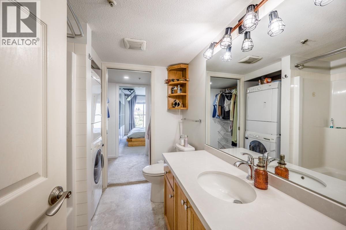 309 48 Richmond Street Property Photo 17