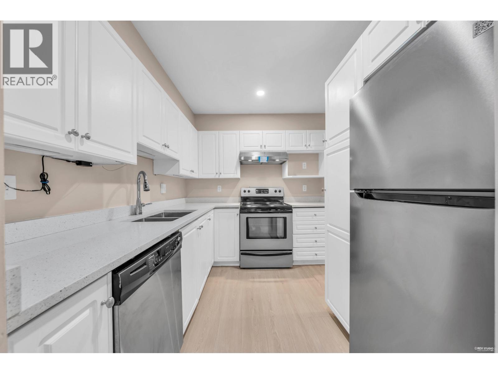 107 515 Whiting Way Property Photo 1