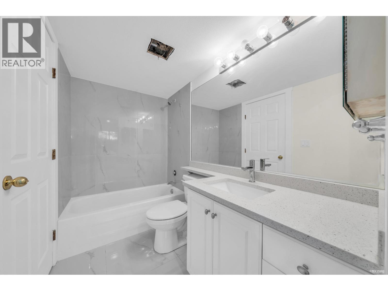 107 515 Whiting Way Property Photo 11