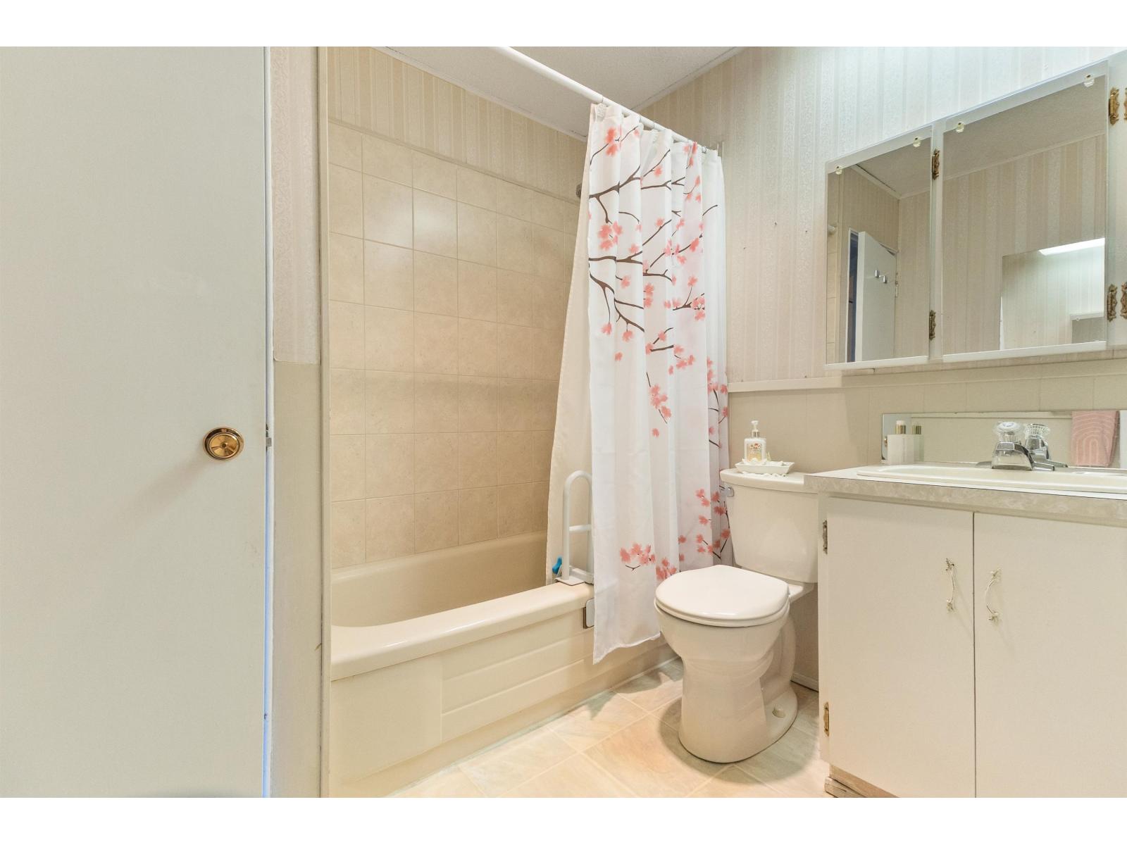 26968 30 Avenue Property Photo 11