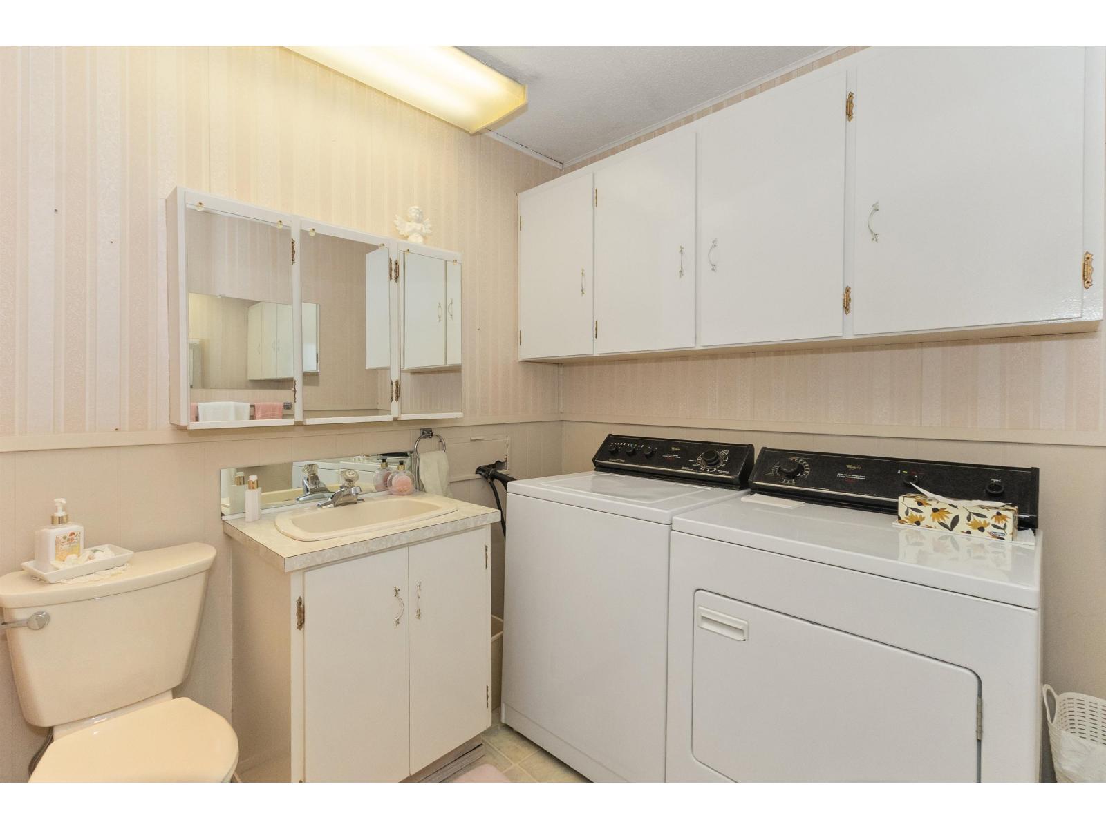 26968 30 Avenue Property Photo 12