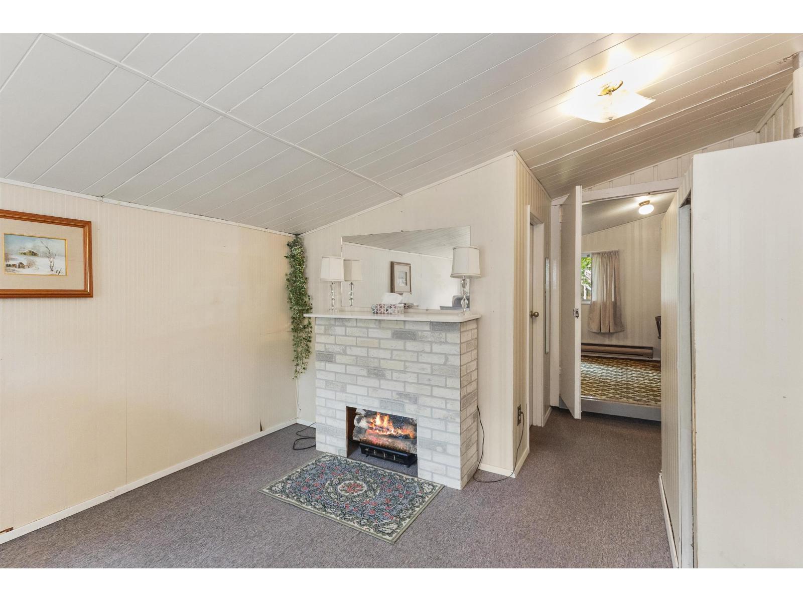 26968 30 Avenue Property Photo 14