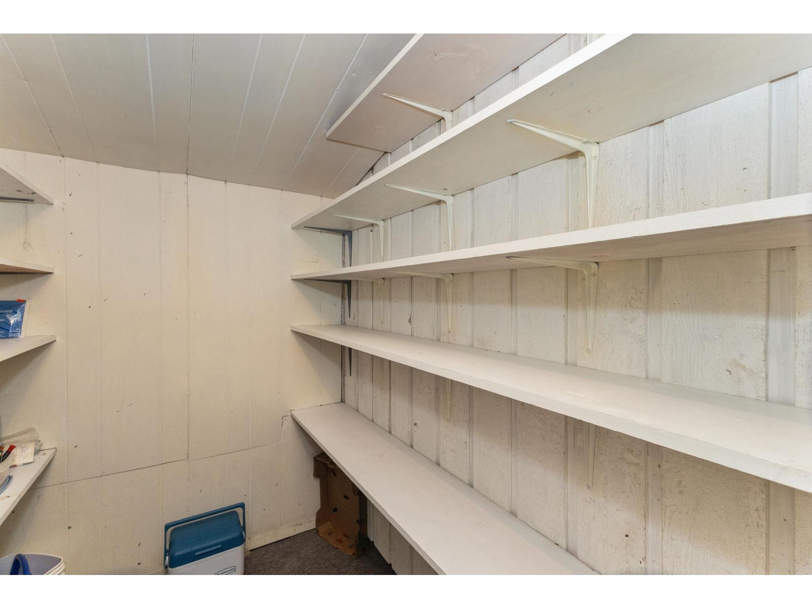 26968 30 Avenue Property Photo 17