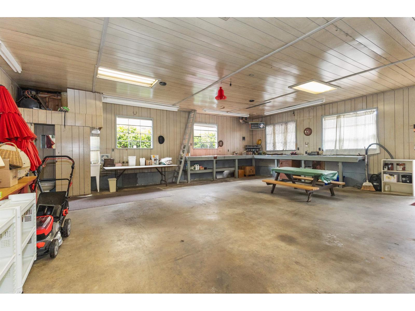 26968 30 Avenue Property Photo 19