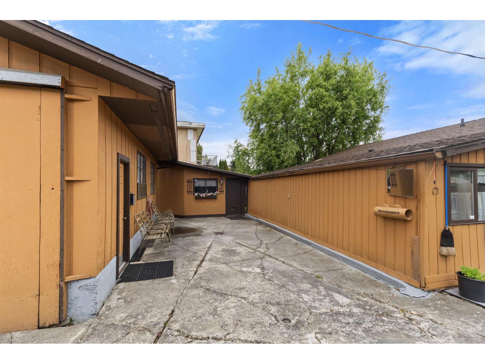 26968 30 Avenue Property Photo 22