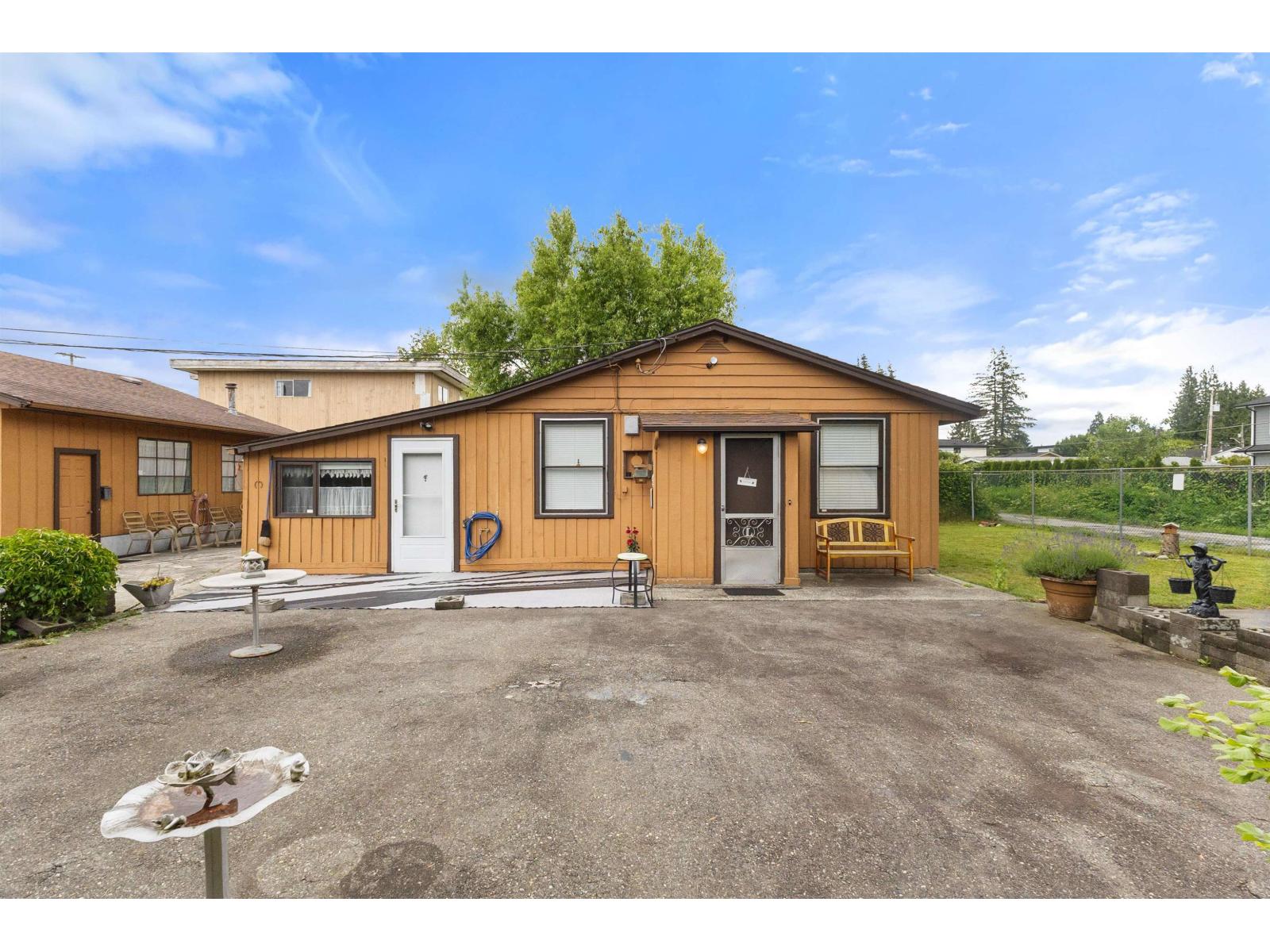 26968 30 Avenue Property Photo 24