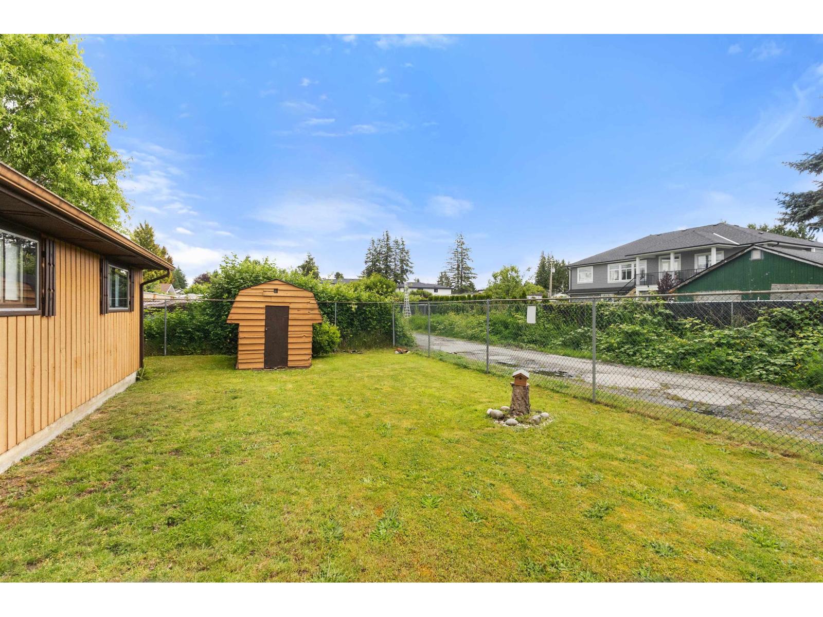 26968 30 Avenue Property Photo 27