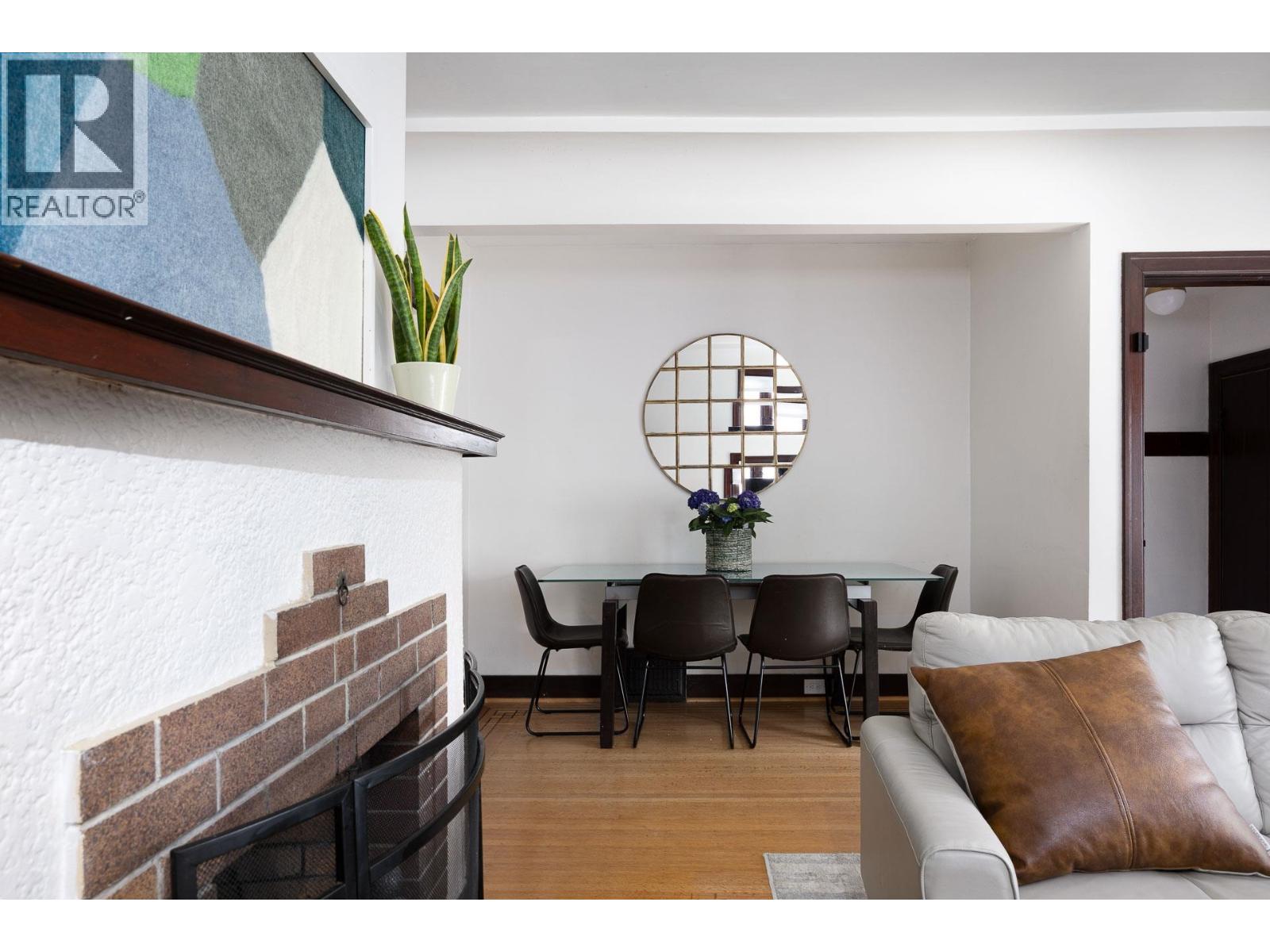 524 Second Street Property Photo 5