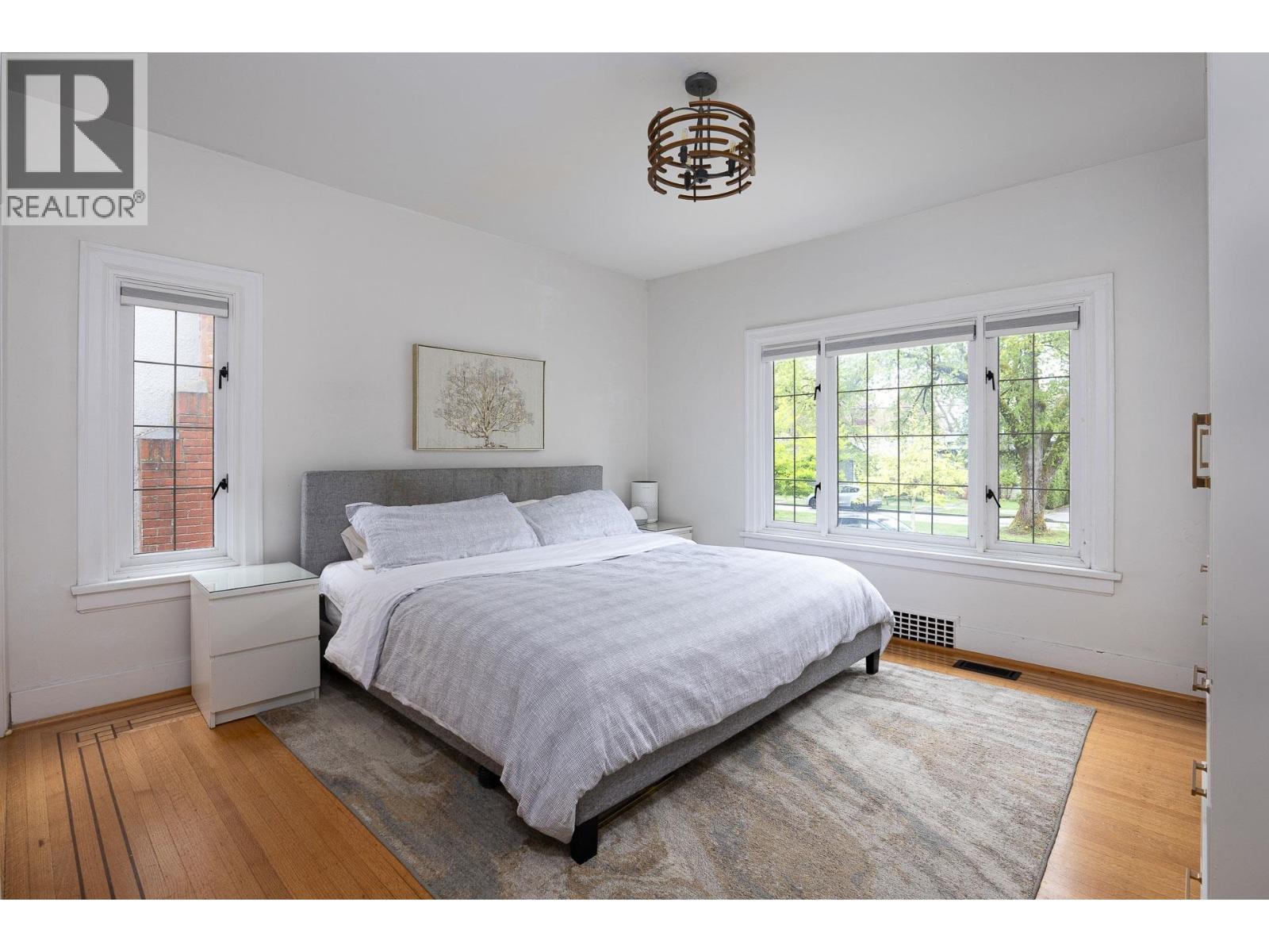 524 Second Street Property Photo 7