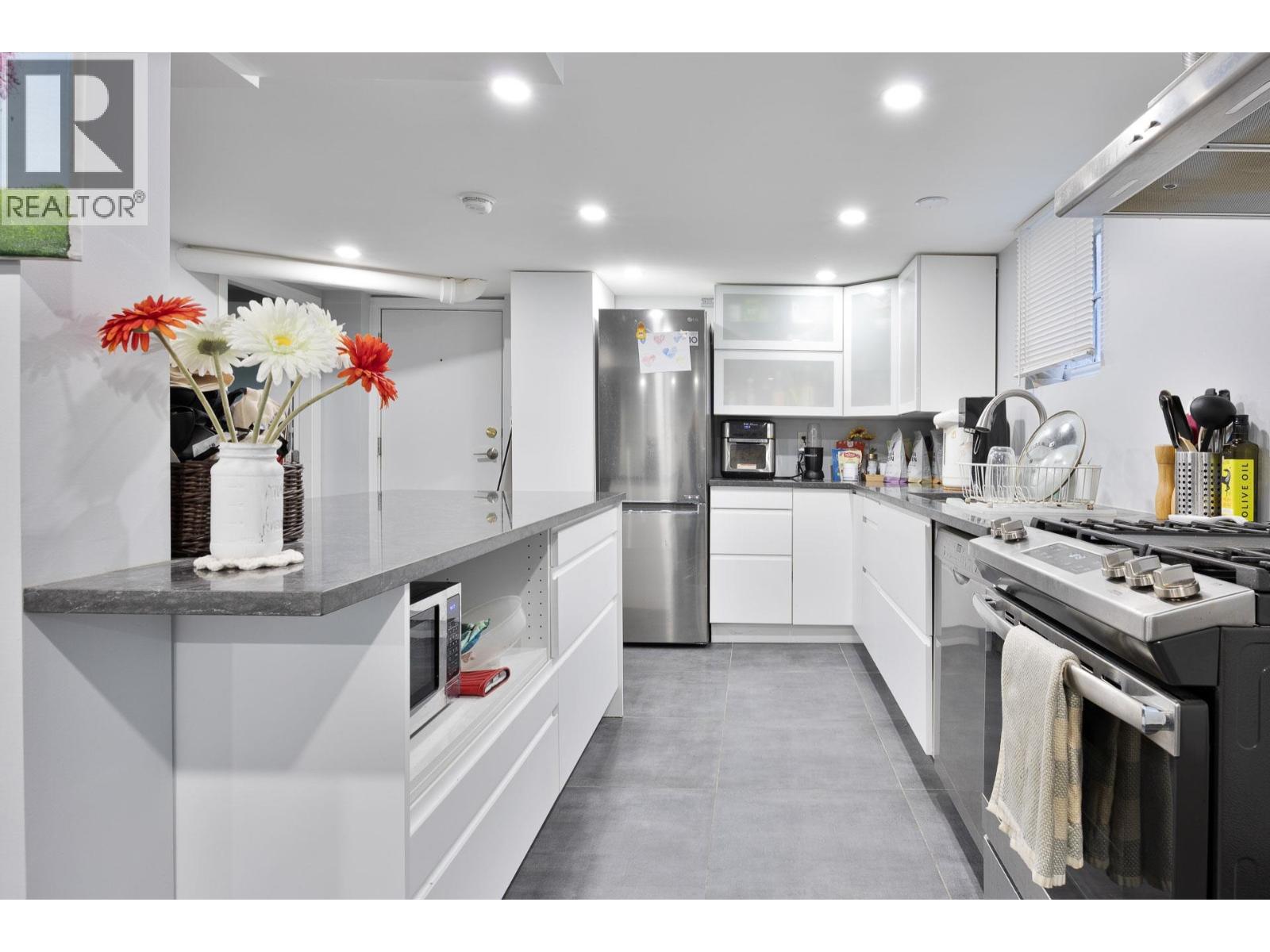 524 Second Street Property Photo 26
