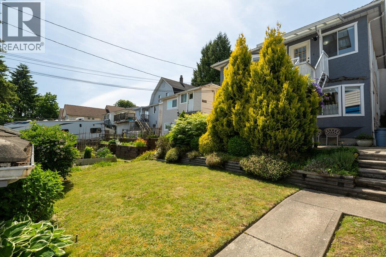 4568 Hoy Street Property Photo 16