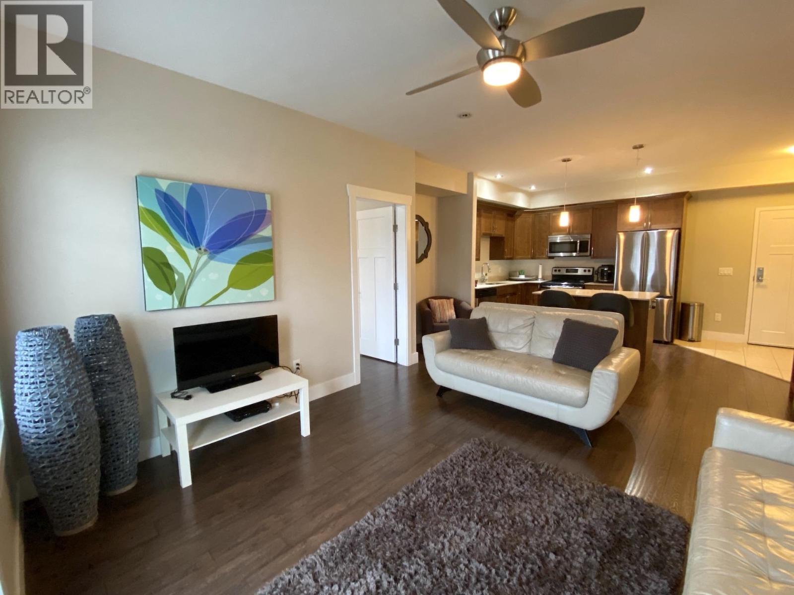 112 11203 105 Avenue Property Photo 14