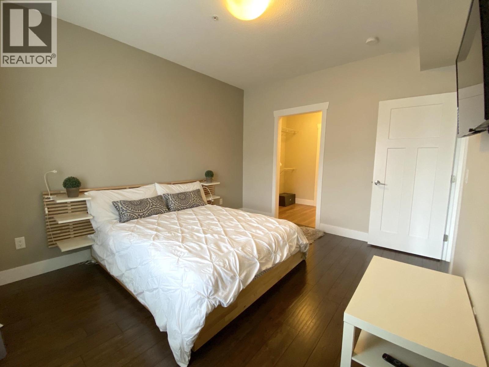 112 11203 105 Avenue Property Photo 18