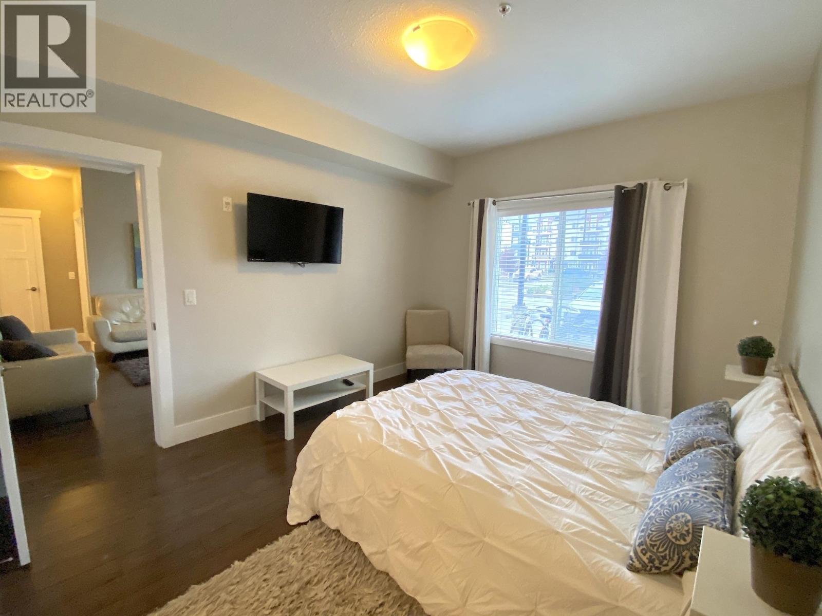 112 11203 105 Avenue Property Photo 21