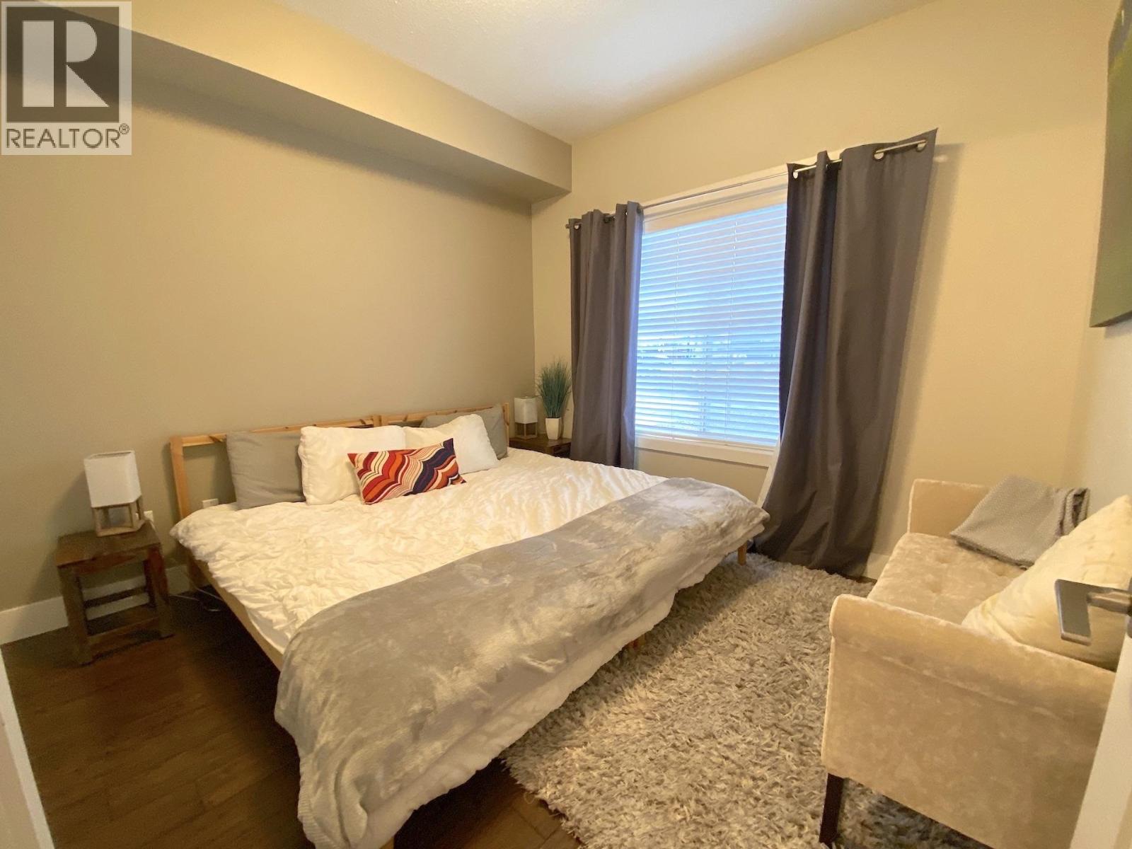 112 11203 105 Avenue Property Photo 26