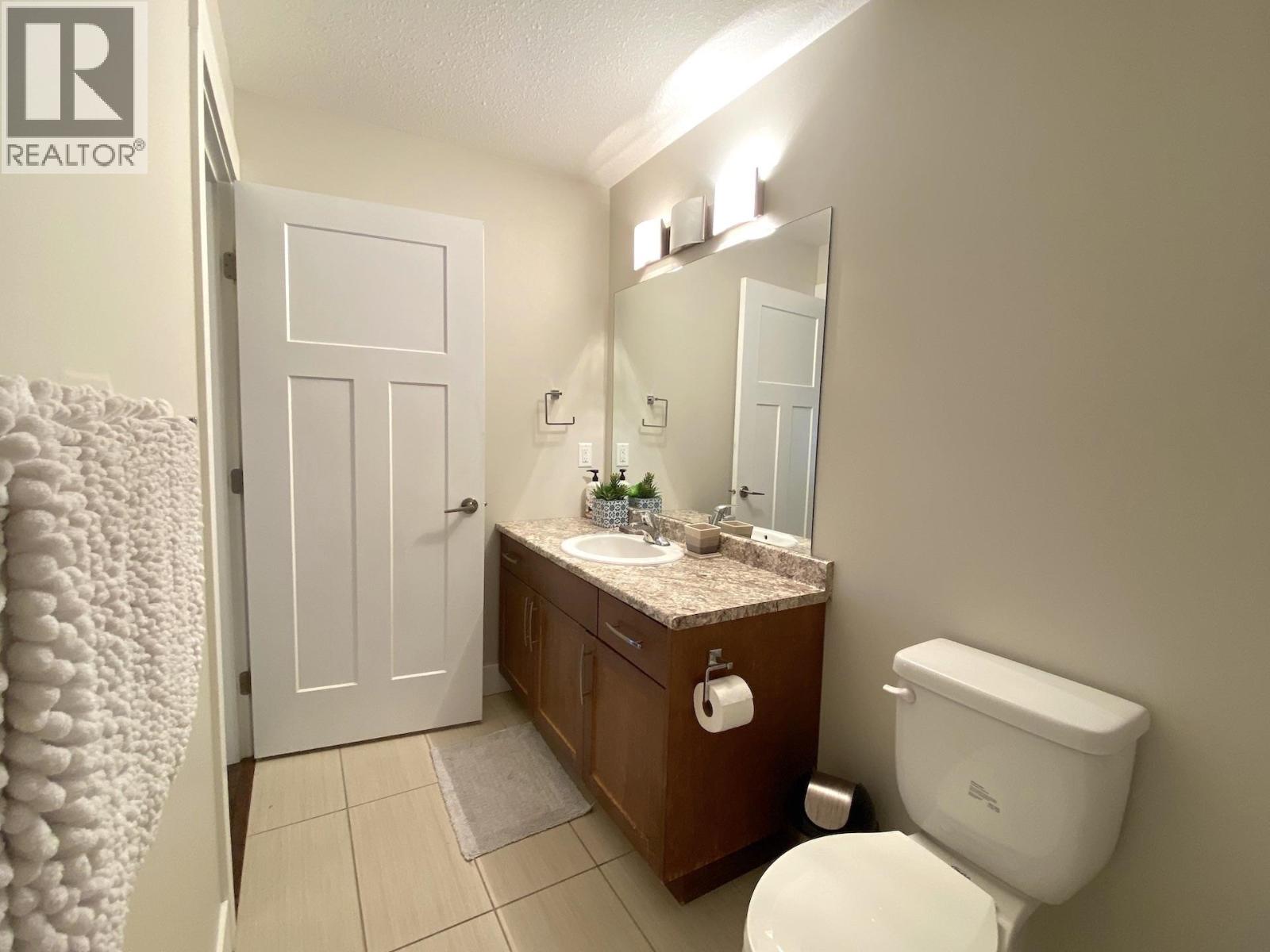 112 11203 105 Avenue Property Photo 31