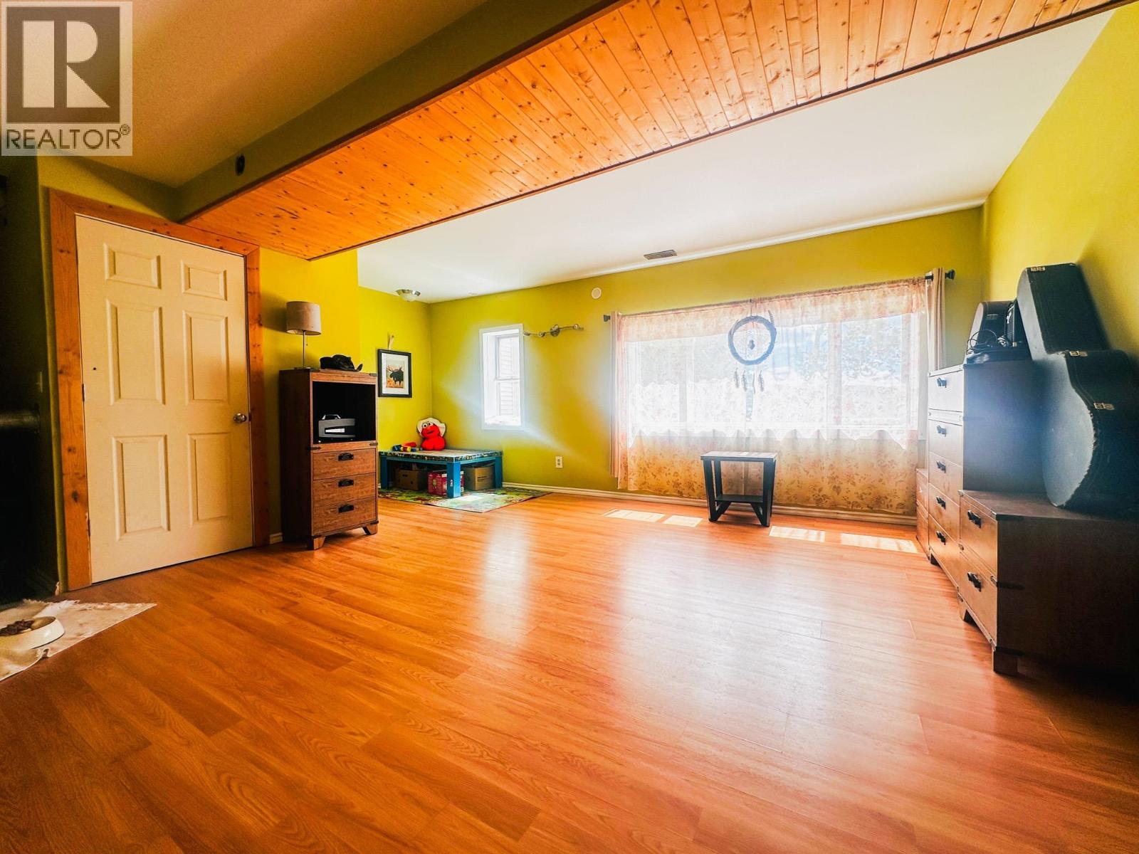 250 Hill Street Property Photo 6