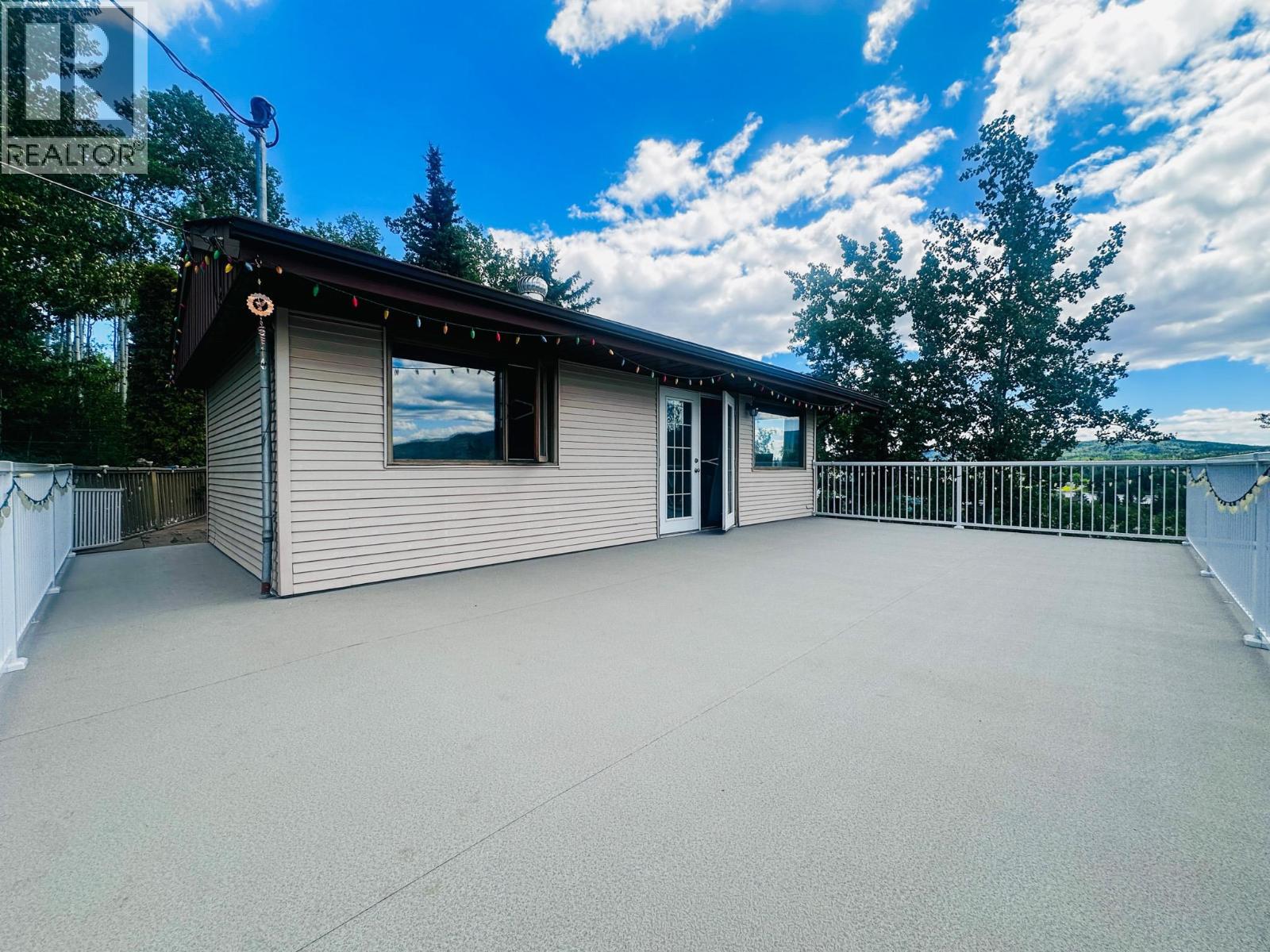 250 Hill Street Property Photo 27