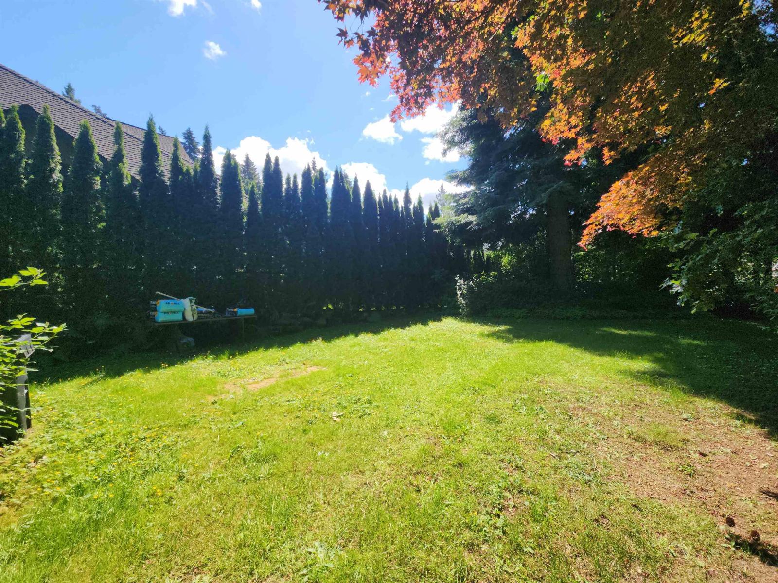 20176 28 Avenue Property Photo 8