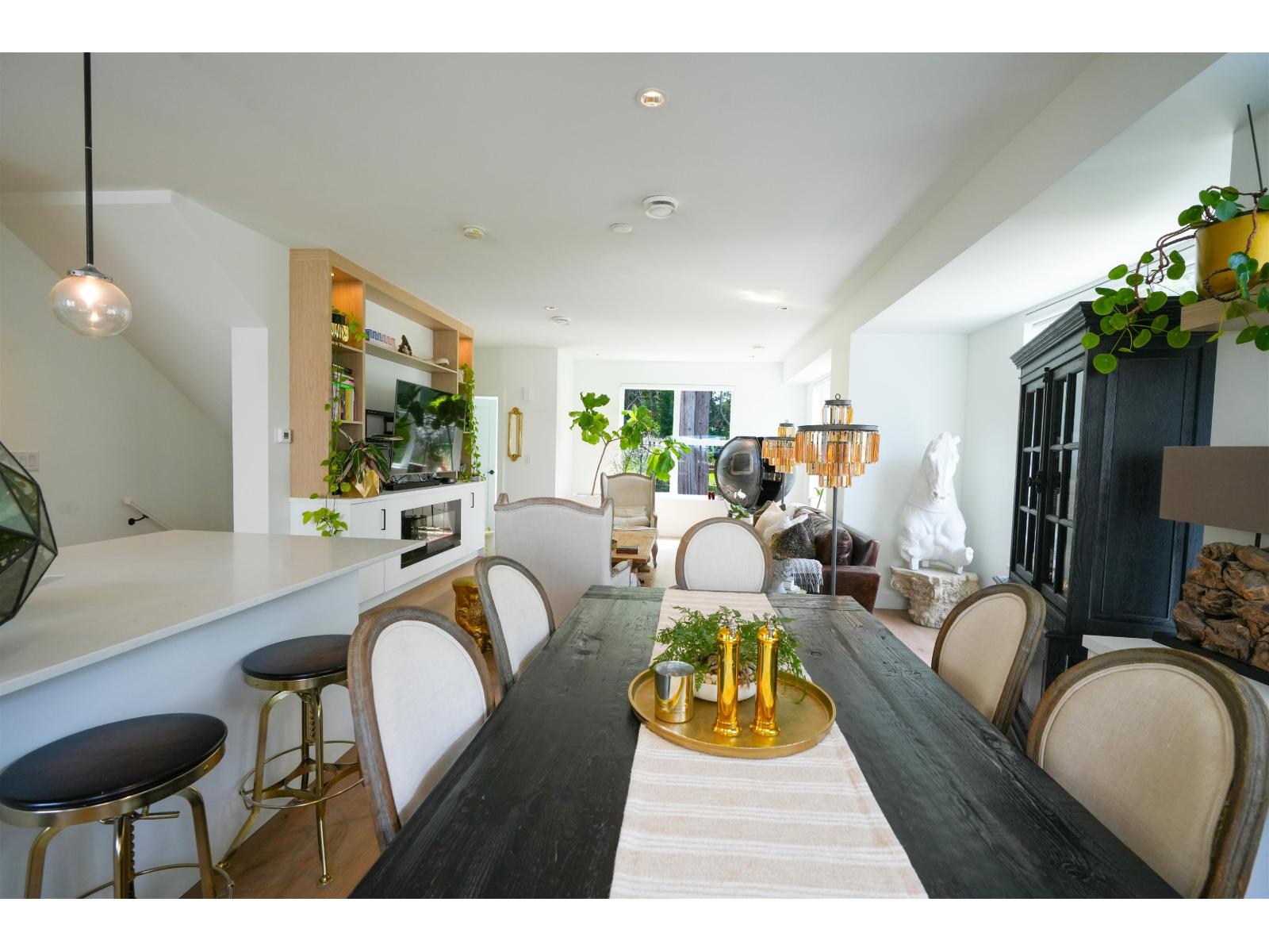 38 12585 104a Avenue Property Photo 7
