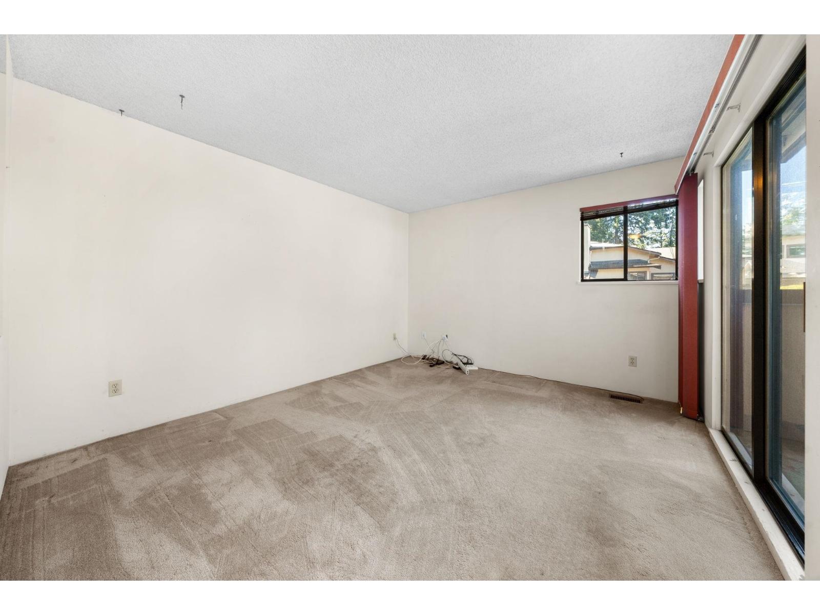 104 12749 16 Avenue Property Photo 23