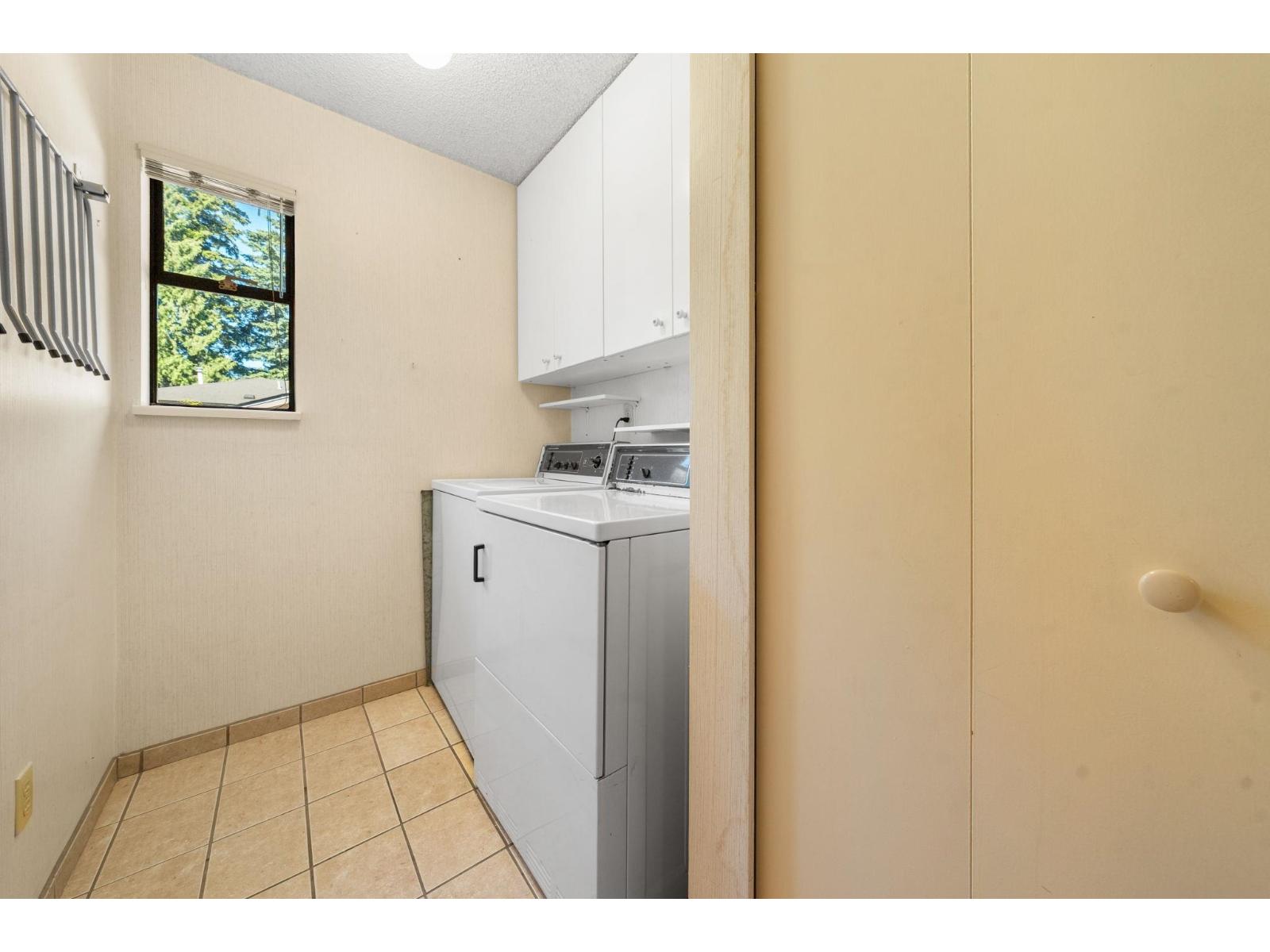 104 12749 16 Avenue Property Photo 27