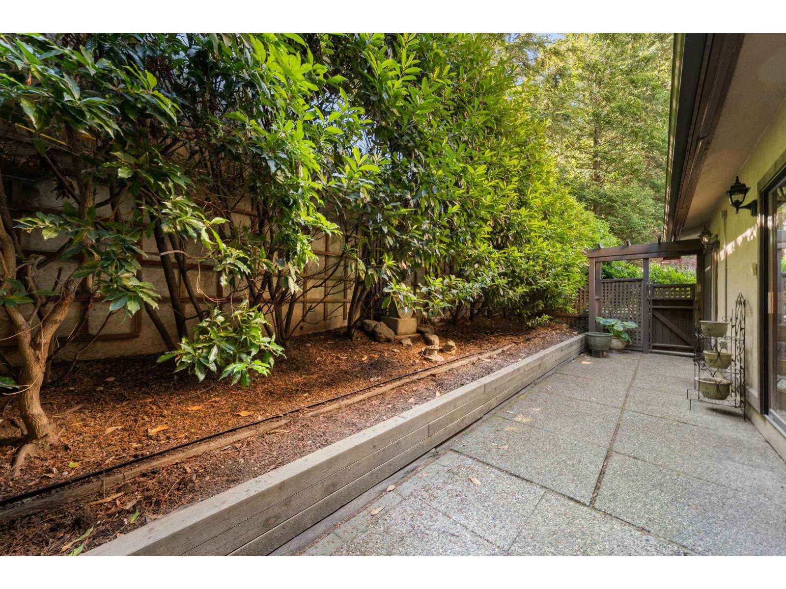 104 12749 16 Avenue Property Photo 32