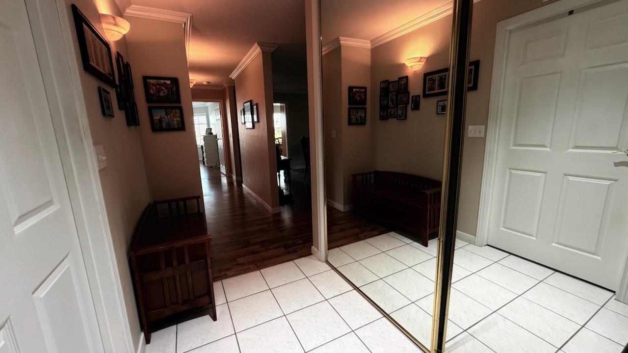 153 6875 121 Street Property Photo 5