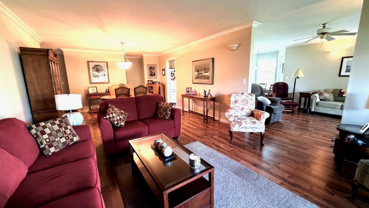 153 6875 121 Street Property Photo 11