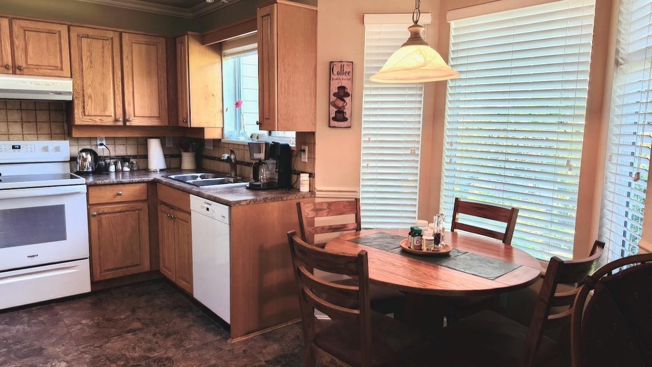 153 6875 121 Street Property Photo 16
