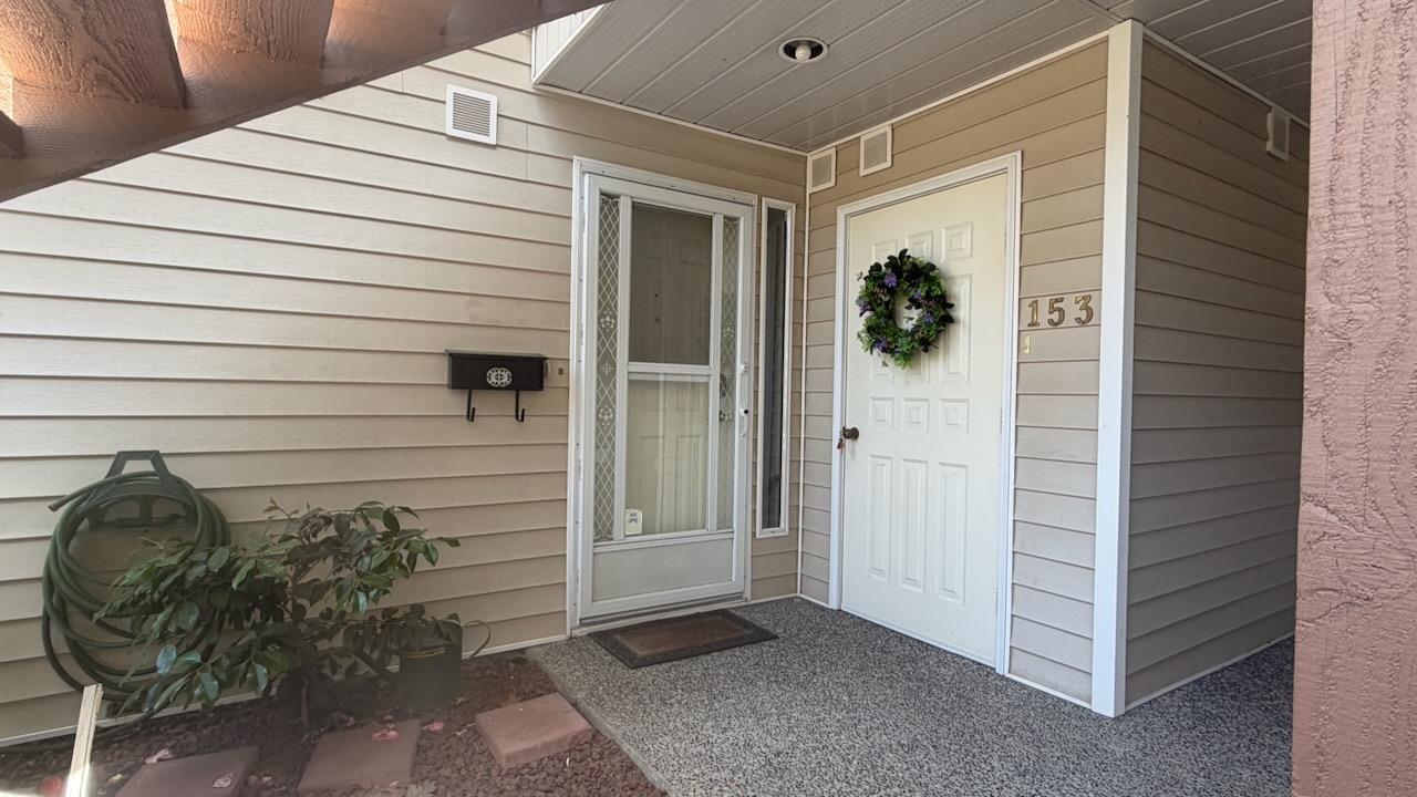 153 6875 121 Street Property Photo 35